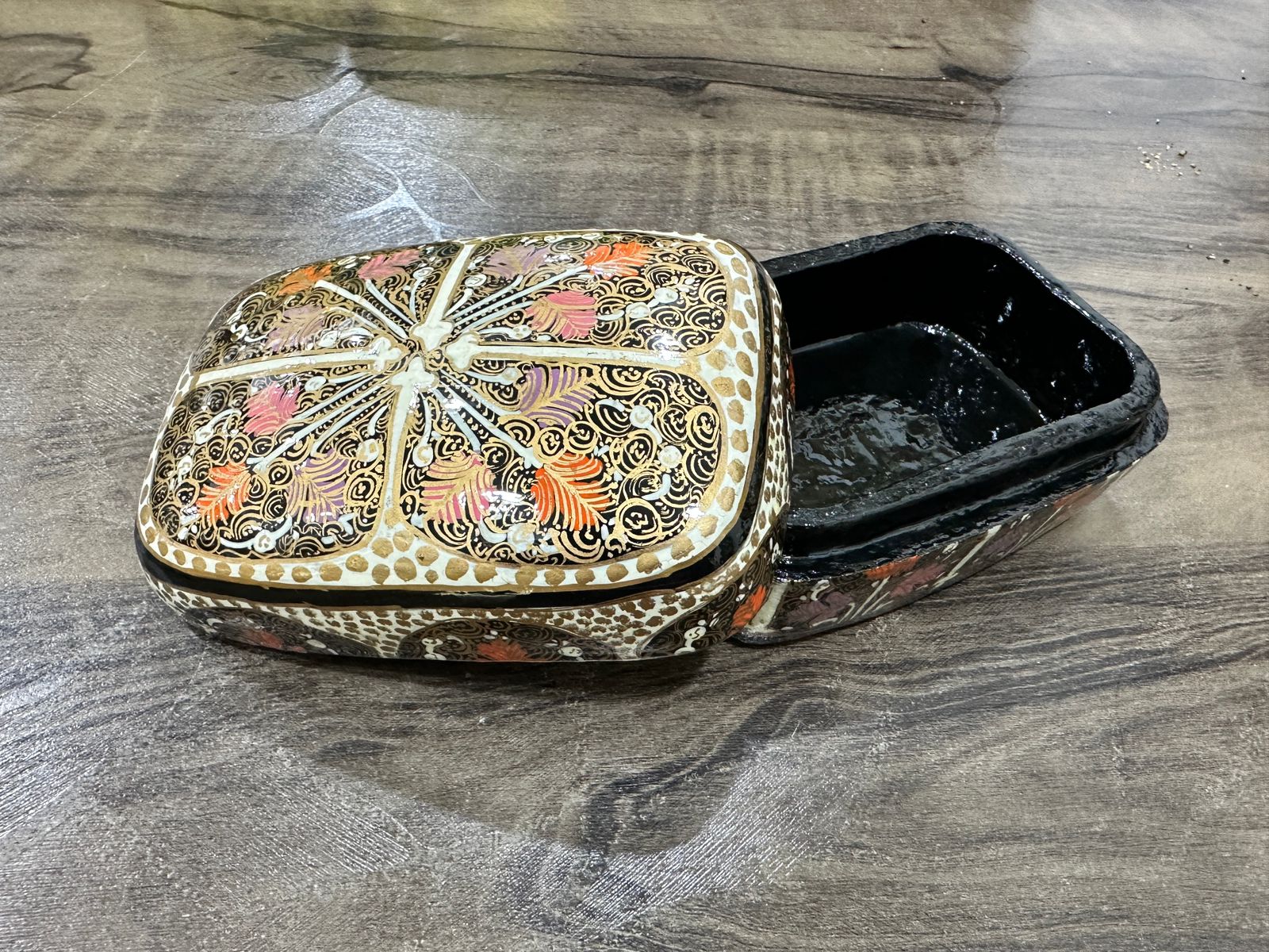 Papier machie box ,Wooden jewellery box, handmade trinket box, antique jewellery box floral design